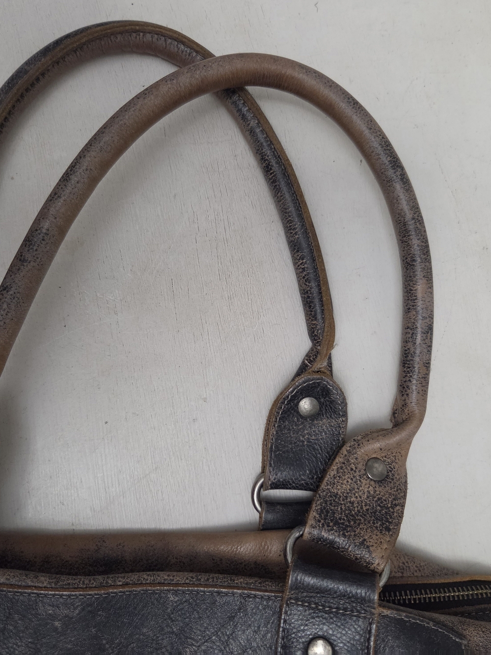 Bed Stu Big Fork Distressed Two-Tone Brown Leather Shoulder Bag Purse - Picture 5 of 16